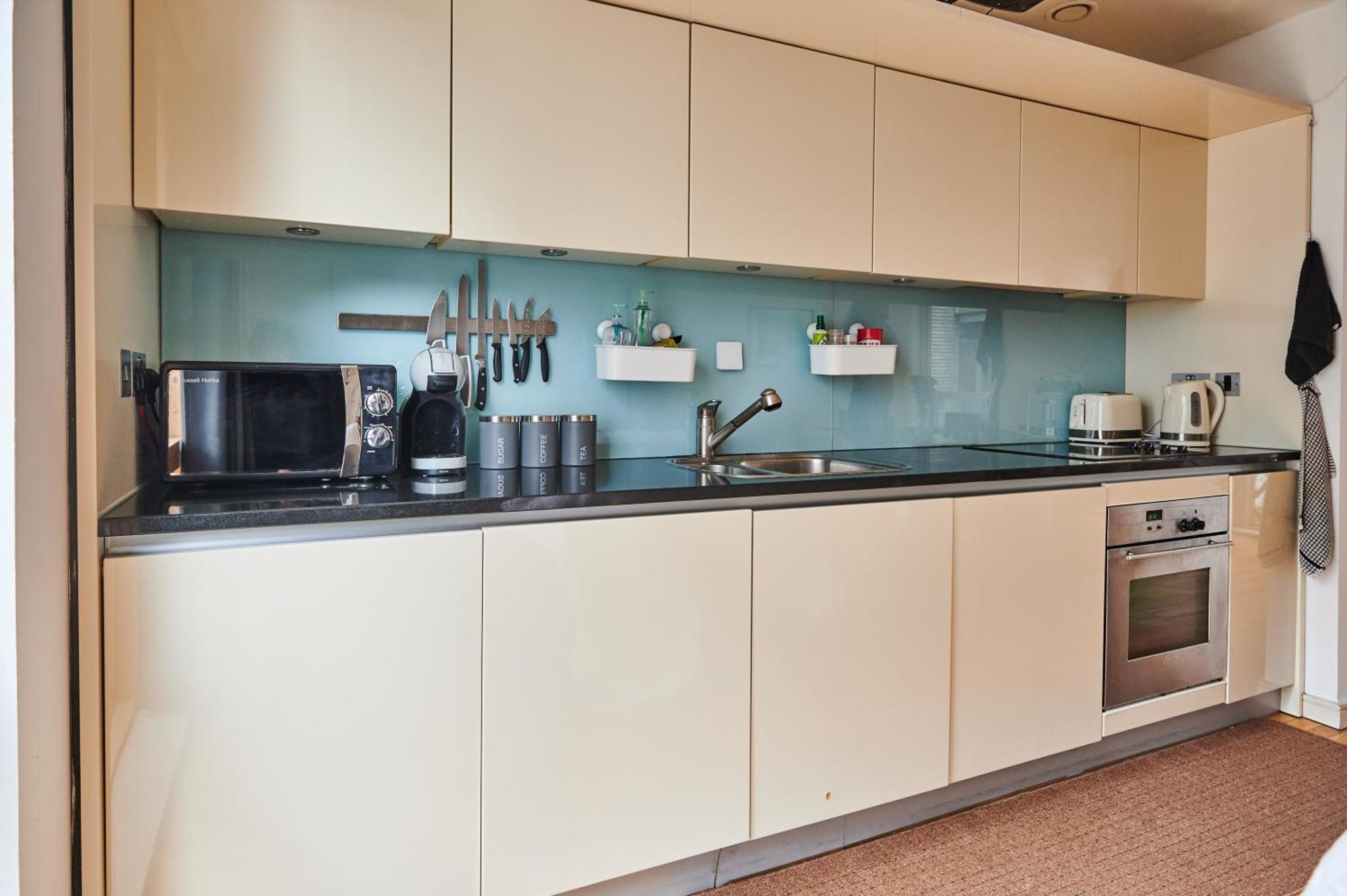 Bright 2 Bedroom Flat In Old Street With Balcony London Exteriör bild