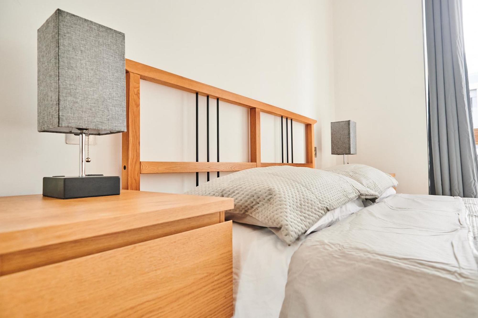 Bright 2 Bedroom Flat In Old Street With Balcony London Exteriör bild